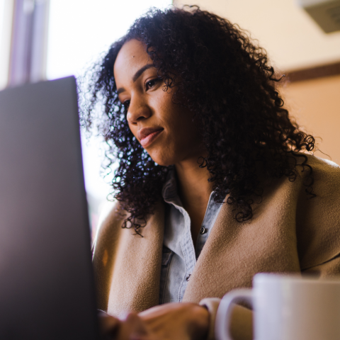 Lady with laptop